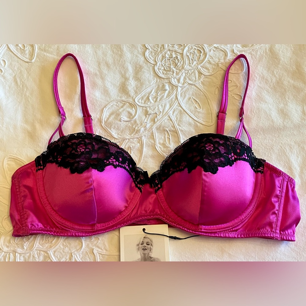 BNWT Gorgeous Silk Satin Fleur Du Mal X Marilyn Monroe Magenta Balcony Bra 38B